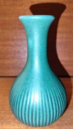 Mich. A. riflet vase